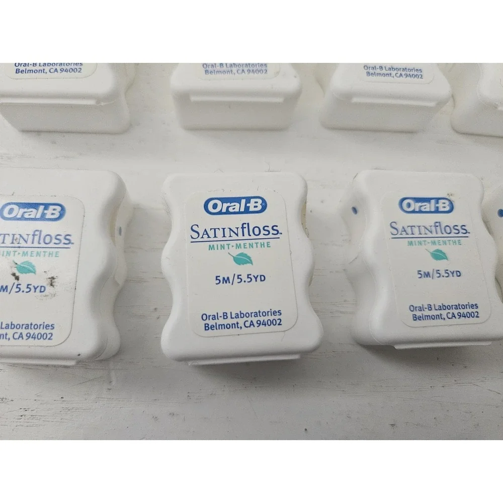 Oral-B Satin Floss Mint-Menthe Dental‎ Floss 12 Pack Travel Pack 5m/5.5yds